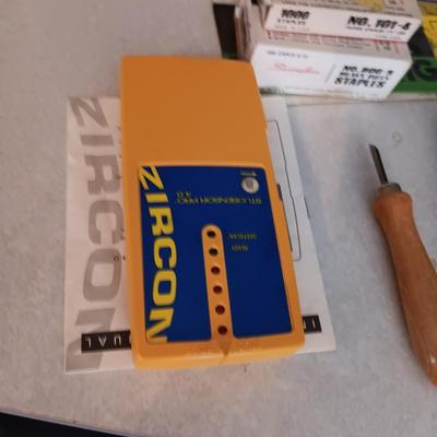 SWIVEL BENCH VISE, STUD FINDER AND MORE