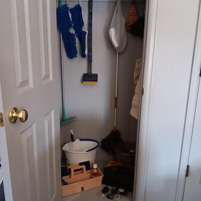 FULLER MINI MAID VACUUM AND OTHER HOUSEHOLD CLEANING ITEMS
