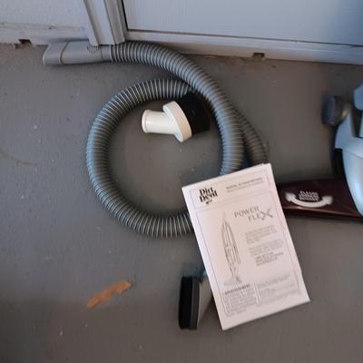 DIRT DEVIL POWER FLEX BAGLESS VACUUM