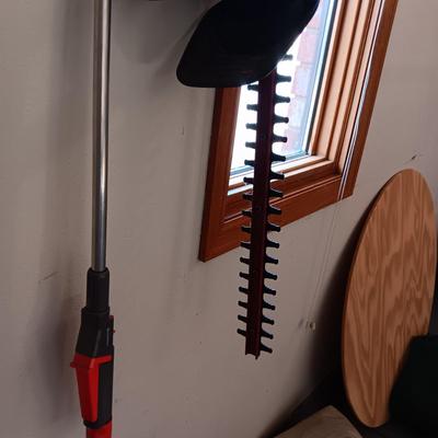 ELECTRIC HEDGE TRIMMERS AND OTHER YARD TOOLS