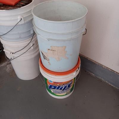 HAND SAWS, 5 GALLON BUCKETS AND 2 PLASTIC MILK CRATES