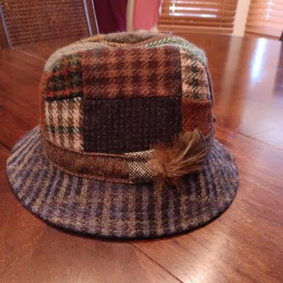 MEN'S FLAP CAP AND A 100% WOOL FEDORA HAT SIZE SMALL