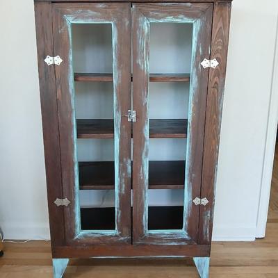 Very cute, Colonial blue distressed linen / Pie taker / kitchen storage cabinet / Bookcase open front display case