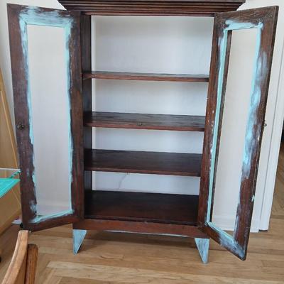 Very cute, Colonial blue distressed linen / Pie taker / kitchen storage cabinet / Bookcase open front display case