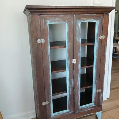 Very cute, Colonial blue distressed linen / Pie taker / kitchen storage cabinet / Bookcase open front display case