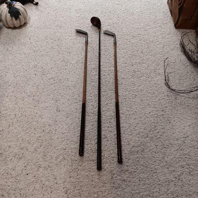 3 WOOD SHAFT GOLF CLUBS