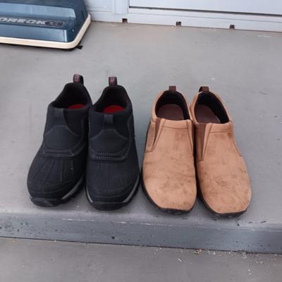 MEN'S LL BEAN AND MERRELL CABELAS LEATHER SLIP ON SHOES SIZE 10