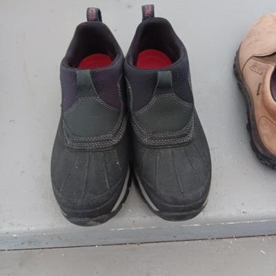 MEN'S LL BEAN AND MERRELL CABELAS LEATHER SLIP ON SHOES SIZE 10