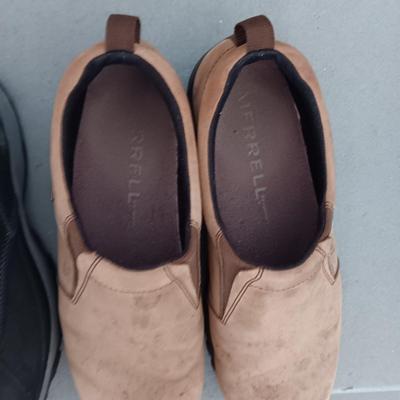 MEN'S LL BEAN AND MERRELL CABELAS LEATHER SLIP ON SHOES SIZE 10