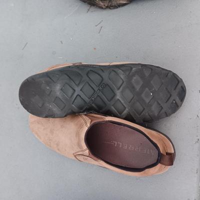 MEN'S LL BEAN AND MERRELL CABELAS LEATHER SLIP ON SHOES SIZE 10