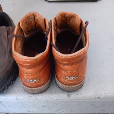 MEN'S LEATHER MERRELL SLIP ON SHOES AND ROCKPORT BOOTS SIZE 10