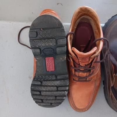 MEN'S LEATHER MERRELL SLIP ON SHOES AND ROCKPORT BOOTS SIZE 10