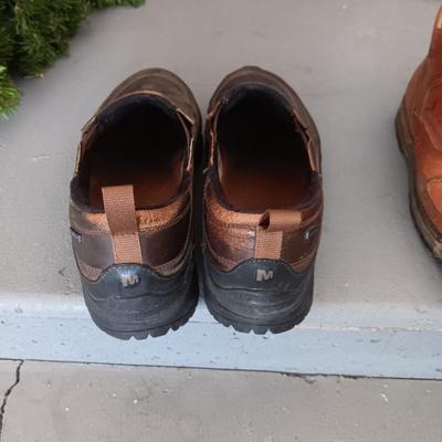 MEN'S LEATHER MERRELL SLIP ON SHOES AND ROCKPORT BOOTS SIZE 10
