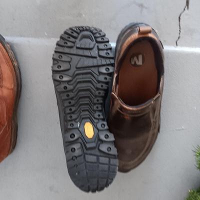 MEN'S LEATHER MERRELL SLIP ON SHOES AND ROCKPORT BOOTS SIZE 10