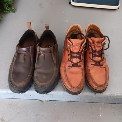 MEN'S LEATHER MERRELL SLIP ON SHOES AND ROCKPORT BOOTS SIZE 10