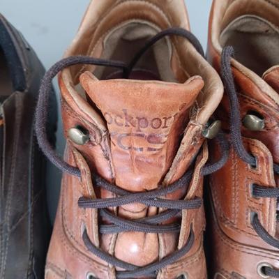 MEN'S LEATHER MERRELL SLIP ON SHOES AND ROCKPORT BOOTS SIZE 10