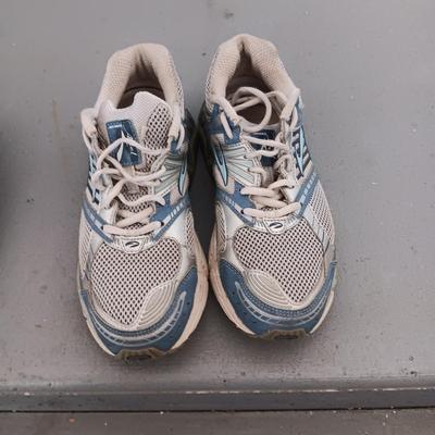 LADIES BROOKS SHOES (10) AND LANDS END SLIP ON SHOES (9)