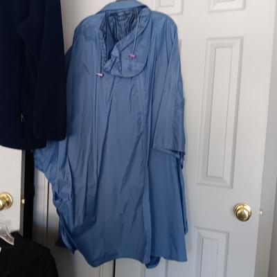 LADIES EDDIE BAUER RAIN PONCHO AND 2 LIGHTWEIGHT JACKETS