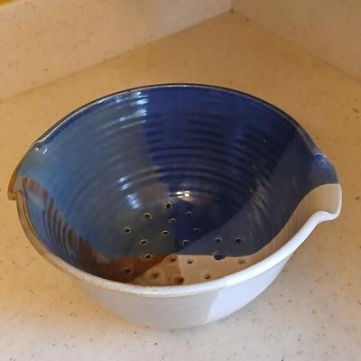 American Made Stoneware Pottery Tripod Footed Kitchen Colander