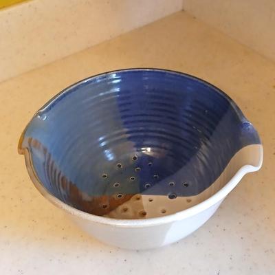 American Made Stoneware Pottery Tripod Footed Kitchen Colander