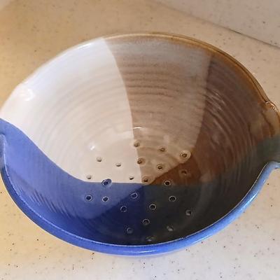 American Made Stoneware Pottery Tripod Footed Kitchen Colander
