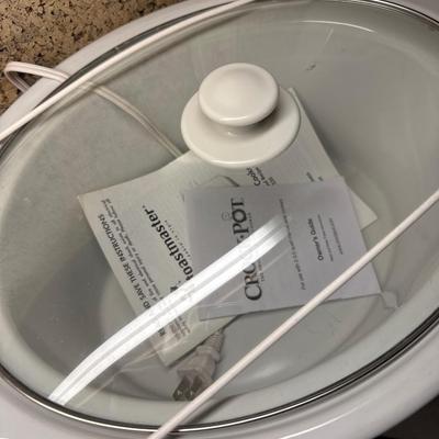 Crockpot and toaster