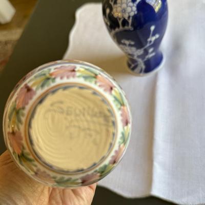 Navy flower Asian vase and floral vase