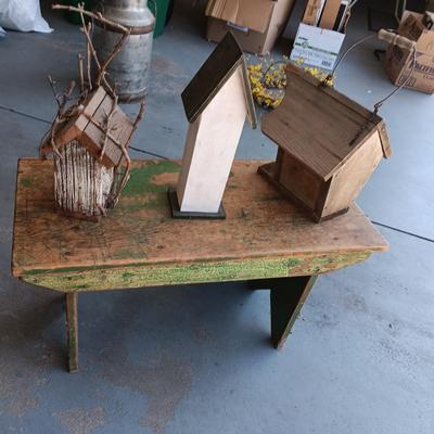 OLD WOODEN BENCH, 3 BIRDHOUSES AND A THERMOMETER