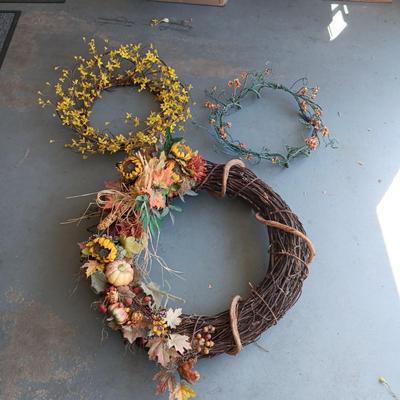3 FLORAL WREATHS