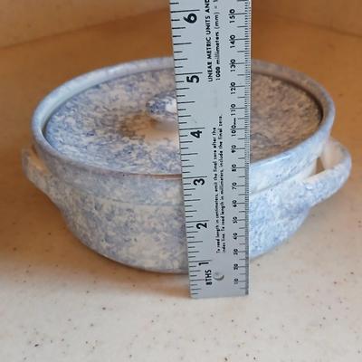 Spongeware Lidded Pottery dish / pot signed "Bear" 96' on base