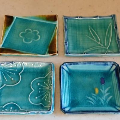 Beautiful signed wood bowl and four pottery square plates / spoon rests / tea bag