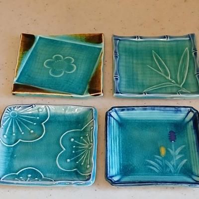 Beautiful signed wood bowl and four pottery square plates / spoon rests / tea bag