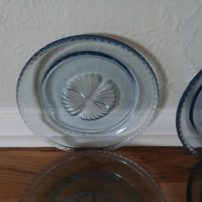 Seven Vintage BLUE FROSTED Fostoria CAPTIVA SHELL Dinner Plates Glass 10"