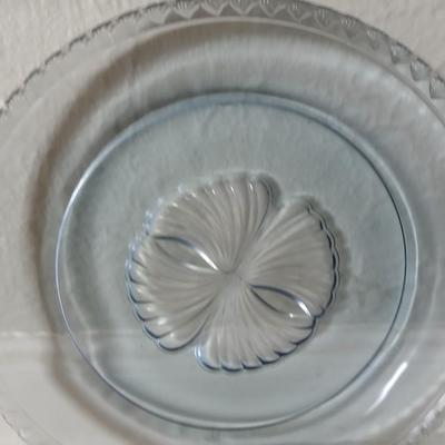 Seven Vintage BLUE FROSTED Fostoria CAPTIVA SHELL Dinner Plates Glass 10"