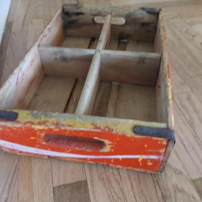 1969 Vintage Wood Coca-Cola Crate Chattanooga 4 Divider 6 Pack Carrier Great condition for age!!