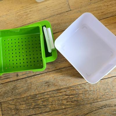Kitchen plasticware - blender bottles - Cozies - Punch bowl with ladle - canister storage - Tofuture - Sistema