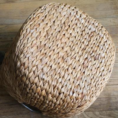 Seagrass Handmade Decorative and Functional Storage Basket Woven Curved Basket Organizer with Silver Metal Handles