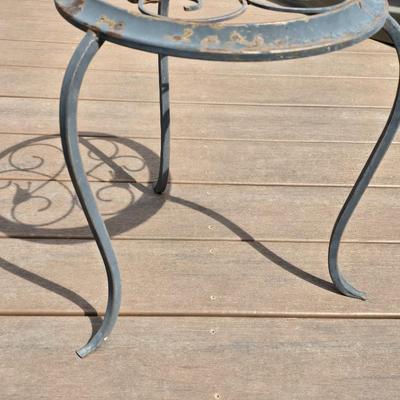 Patio heavy duty plastic rocking chair with light metal plant stand