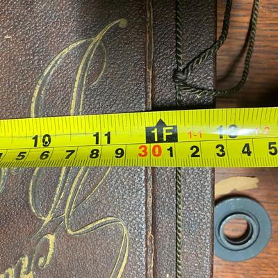 Vintage tie back Scrapbook