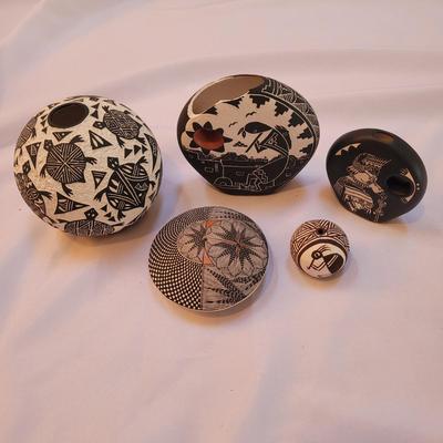 Five Pieces of Acoma Pottery (SR-EL)