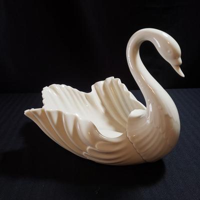 Lenox Swan Bowl & Aegean Chip/Dip Bowl (O-KD)