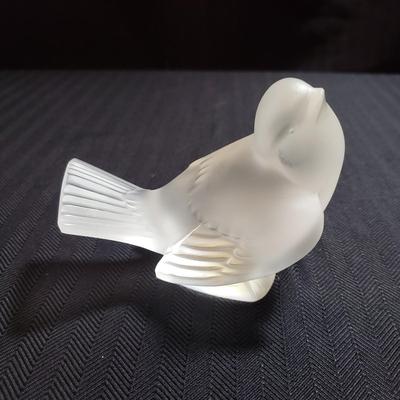 Lalique Frosted Sparrow & Smaller Glass Bird Figurines (O-KD)