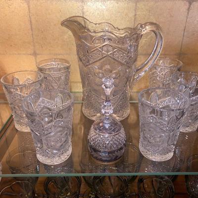 INDIANA GLASS RAYED FLOWER PITCHER W/6 MATCHING GLASSES AND A BELL