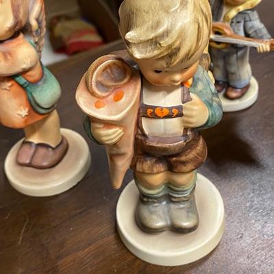 Lot of Hummels, some rare and coveted included Apple Tree Girl