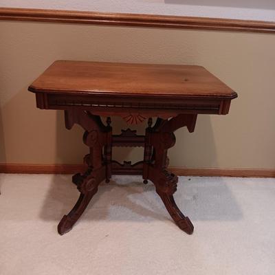 ANTIQUE CARVED WALNUT SIDE TABLE