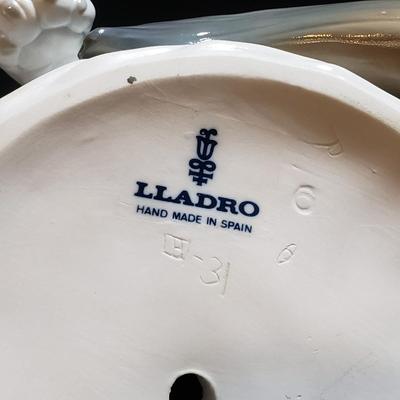 Lladro "German Shepherd With Pup" (O-KD)