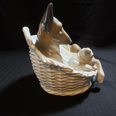 Lladro "German Shepherd With Pup" (O-KD)