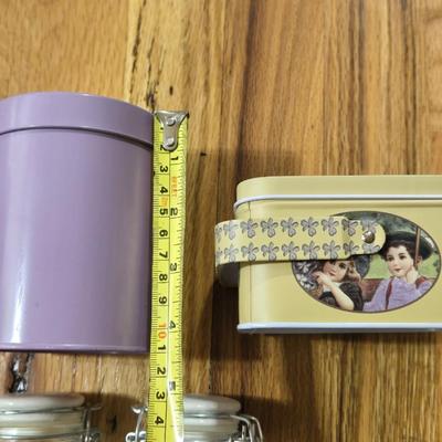 Metal Tins & Hanging Easter Deco