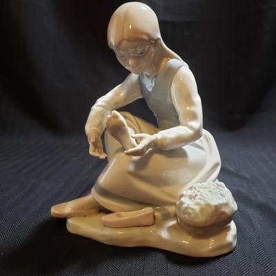 Nao by Lladro "Foot Massage" & Lladro "Thinking Boy" (O-KD)