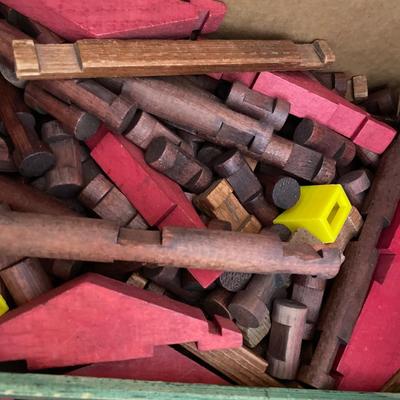 Lincoln logs